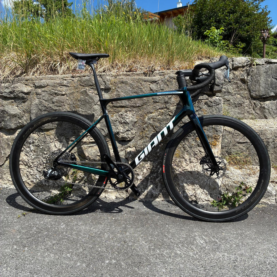 Giant Defy Advanced Pro dark chameleon